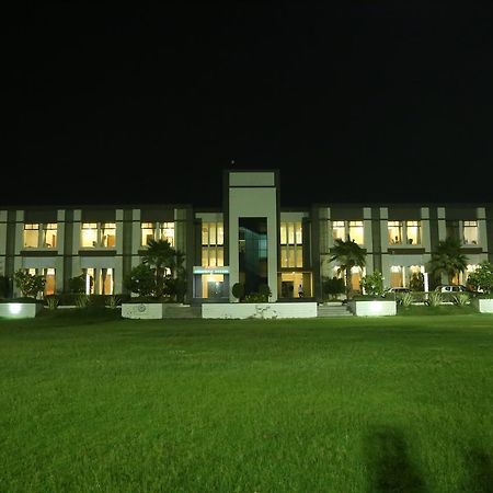 Hotel Anantaragreens Disa Экстерьер фото