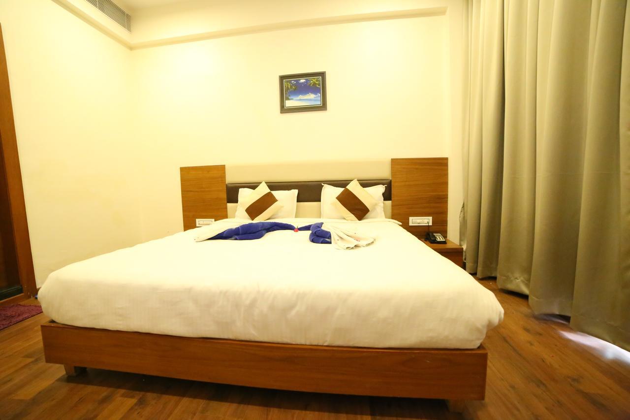 Hotel Anantaragreens Disa Экстерьер фото